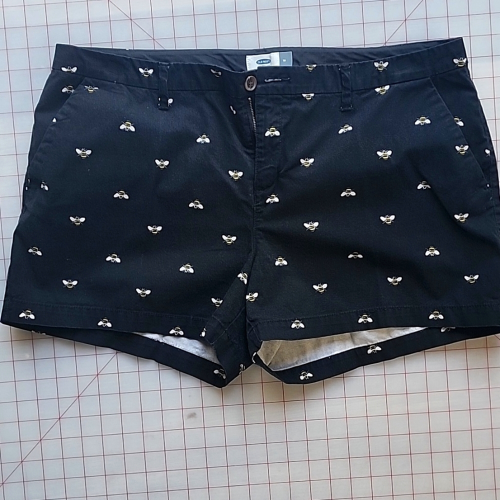 Old Navy beashorts floral black spring, summer  shorts with pockets